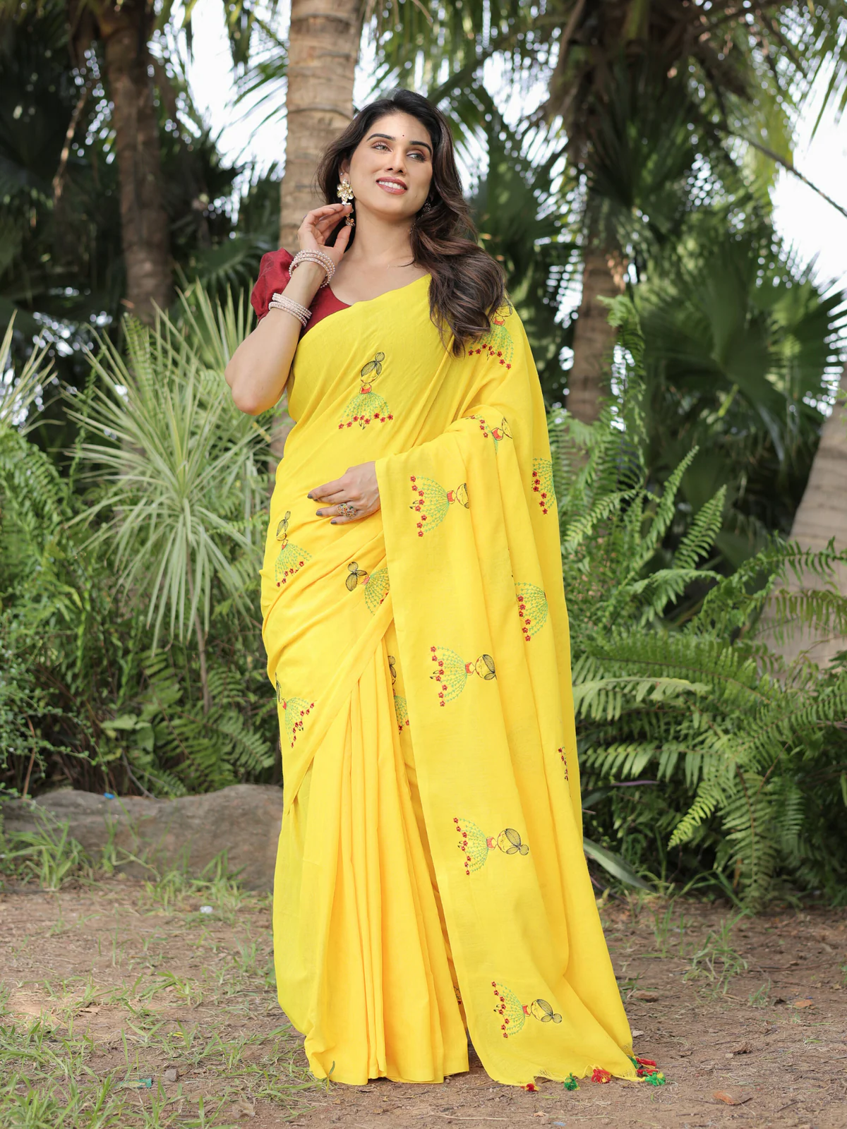 Women Yellow Doll Design Cotton Saree - Image 4