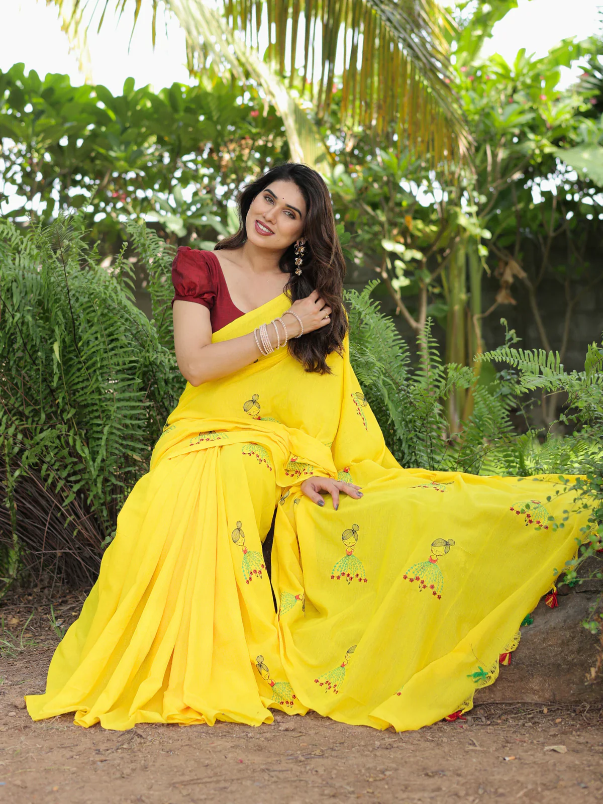 Women Yellow Doll Design Cotton Saree - Image 5