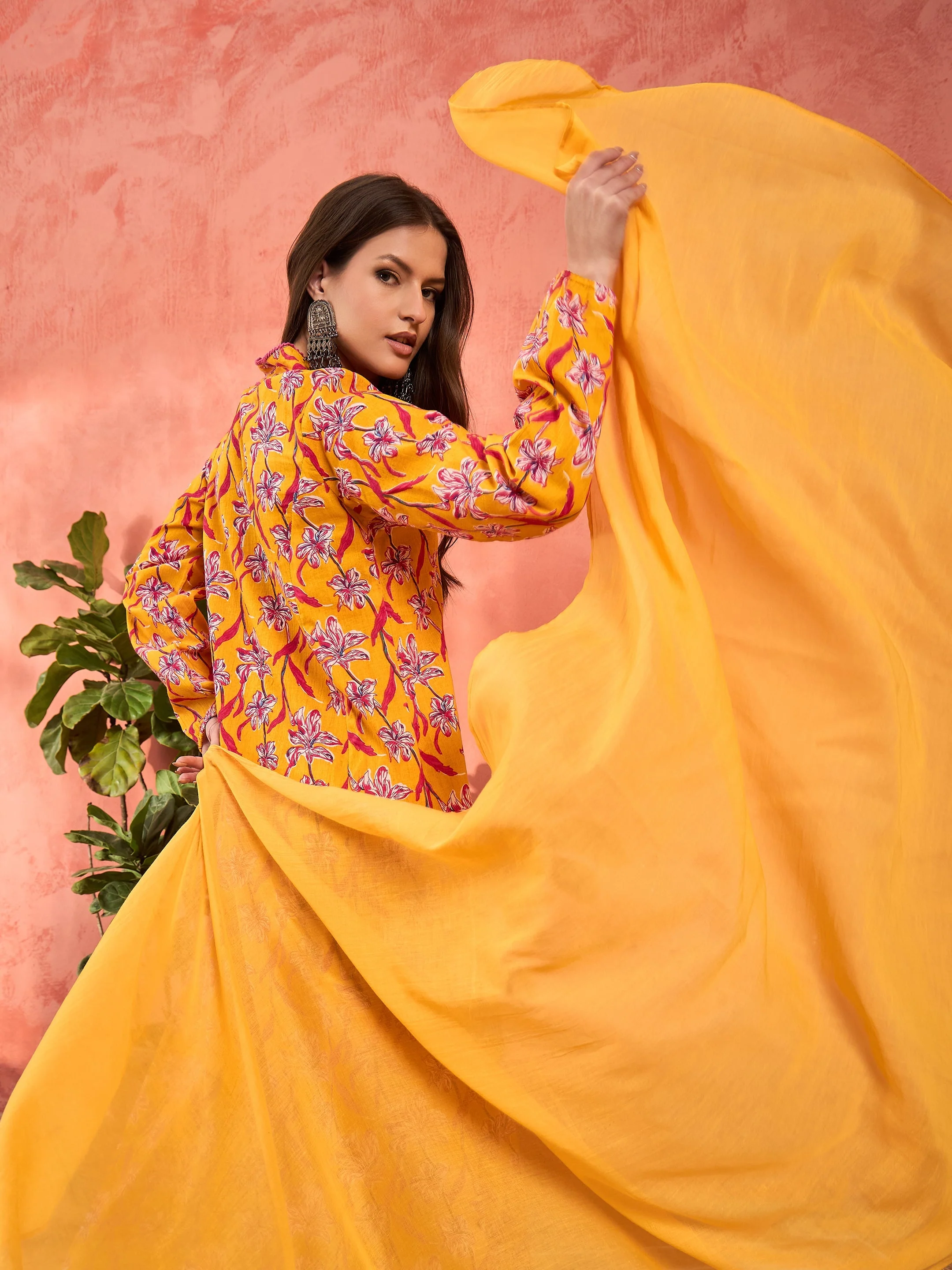 Women Yellow Floral Cambric V Neck Kurta With Pencil Pants & Dupatta - Image 4
