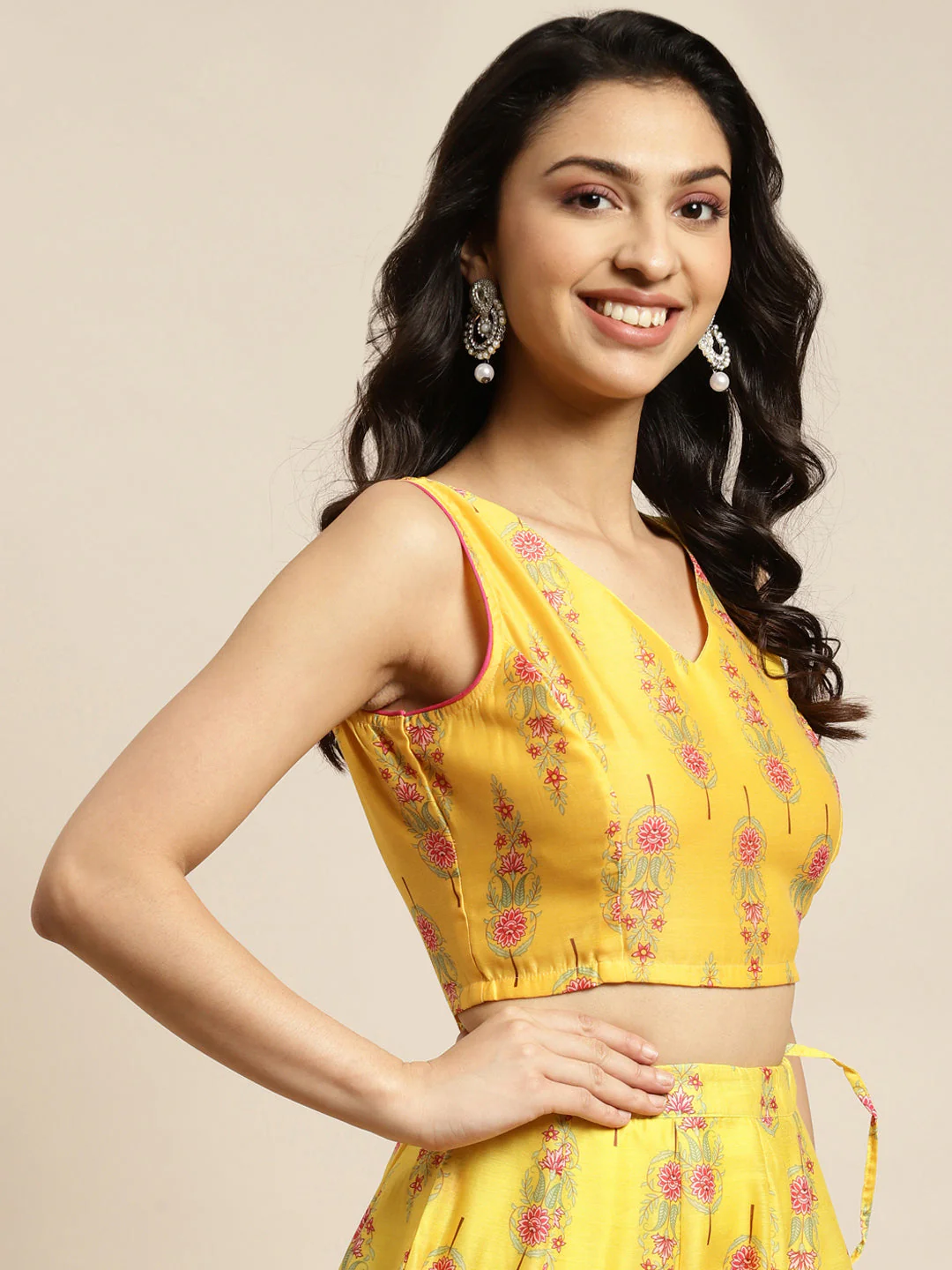 Women Yellow Floral Sleeveless Crop Top - Image 3