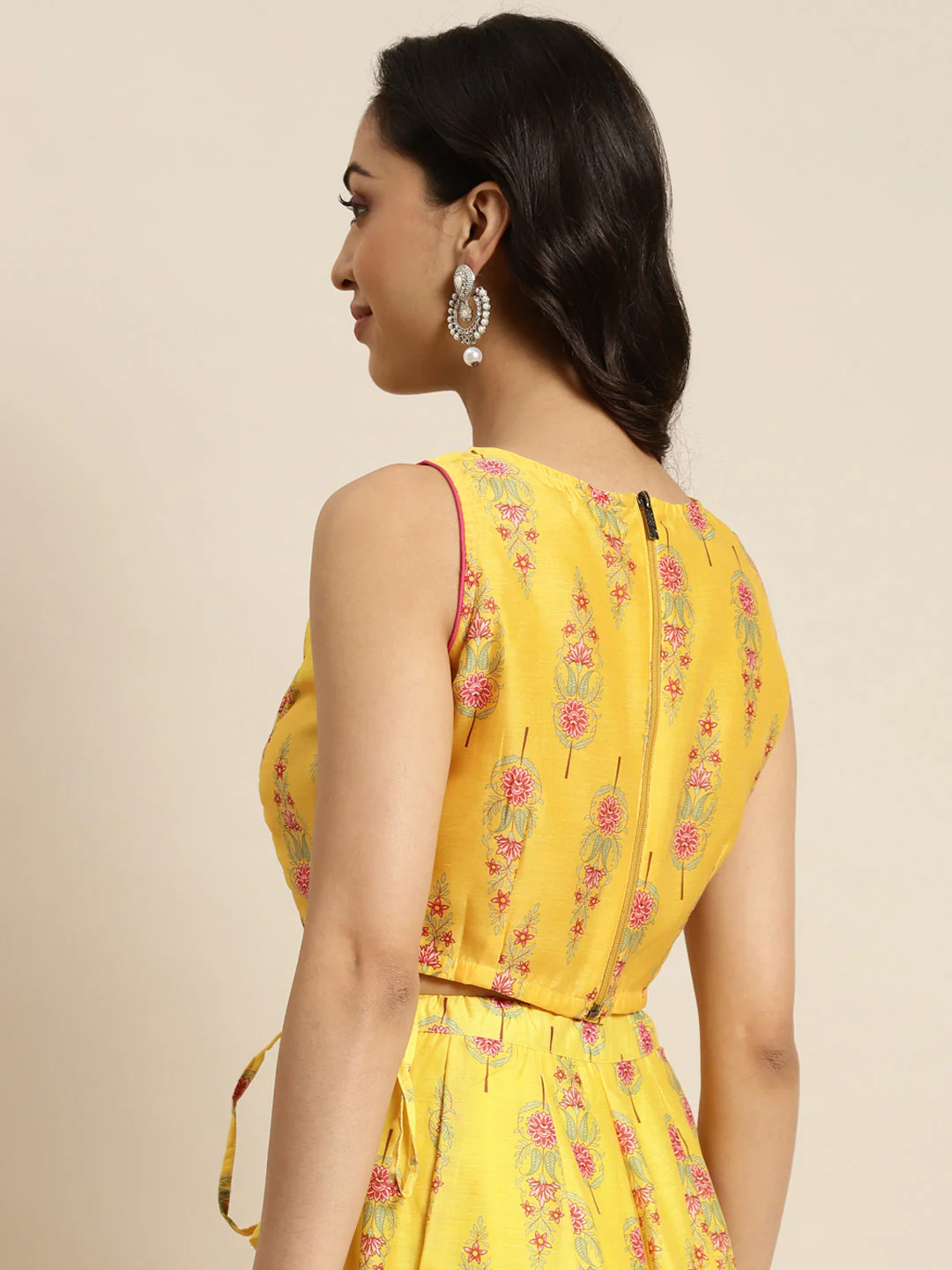 Women Yellow Floral Sleeveless Crop Top - Image 4
