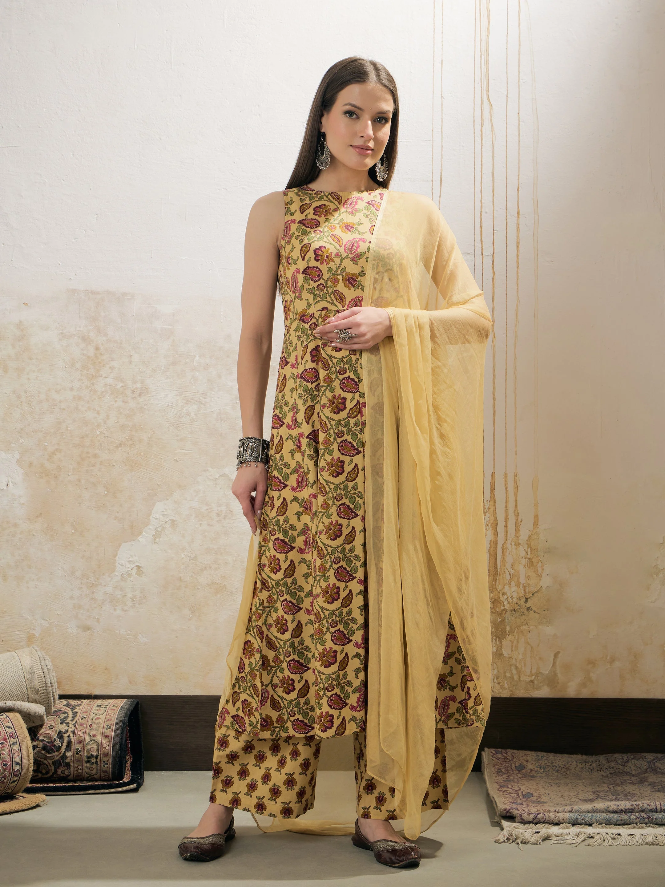 Women Yellow Floral Sleeveless Kurta With Pencil Pants & Dupatta - Image 2