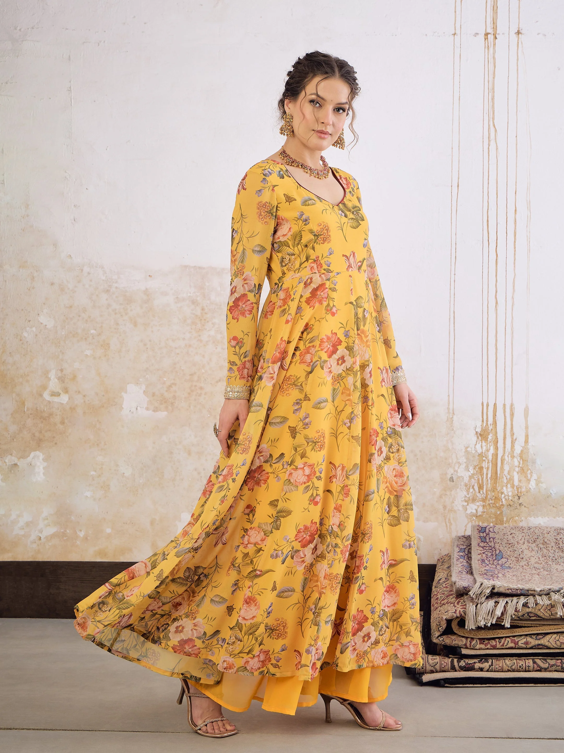 Women Yellow Floral Sweetheart Neck Anarkali Kurta - Image 3