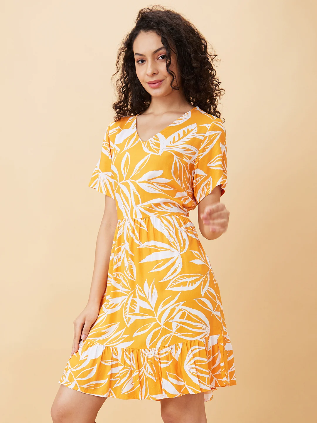 Women Yellow Printed A-Line Casual Dress - Image 4