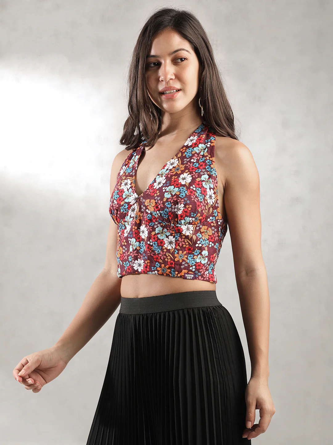 Women Floral Slim Fit Crop Top - Image 2