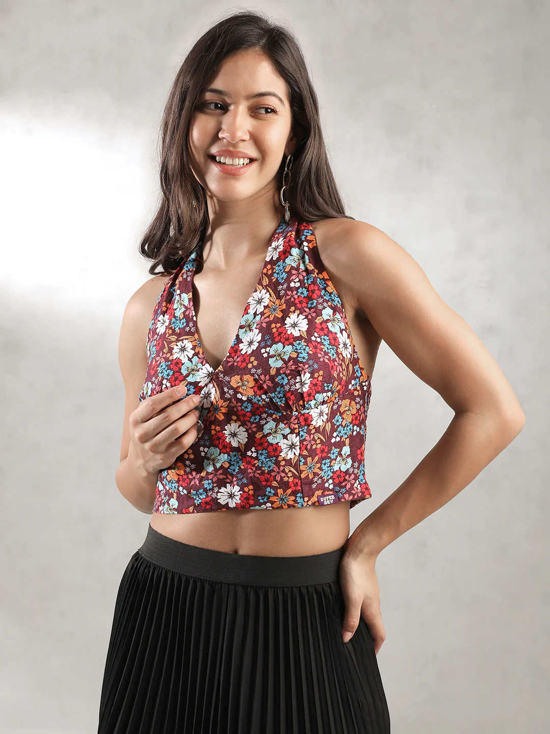 Women Floral Slim Fit Crop Top - Image 3