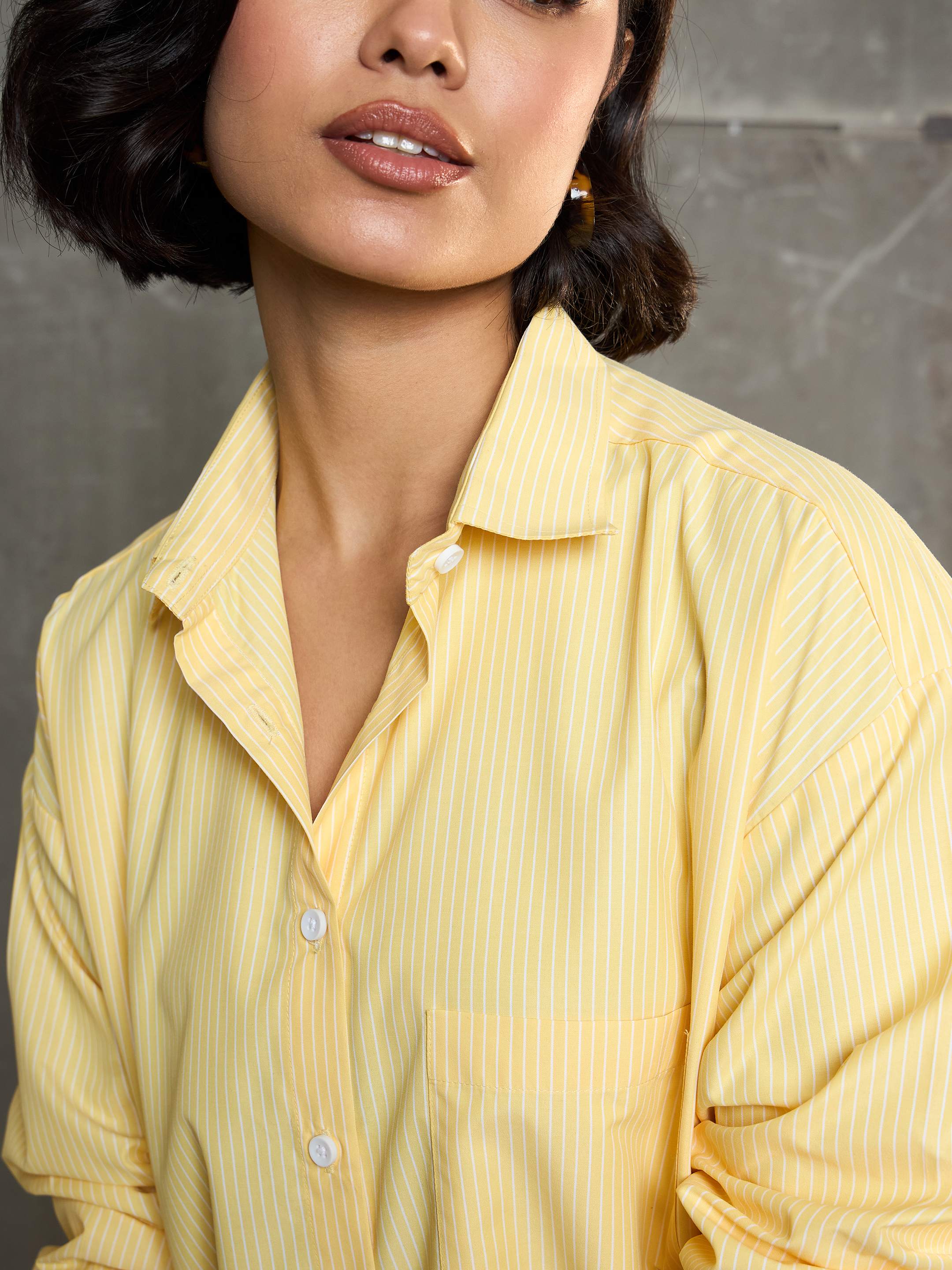 Women Yellow & White Striped Oversized Shirt - Image 4