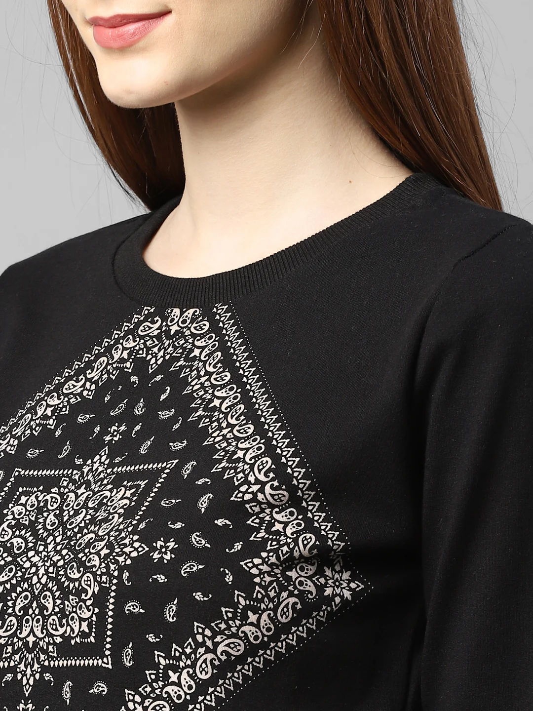 Women Black Printed Round Neck Terry Track Suit - Image 2