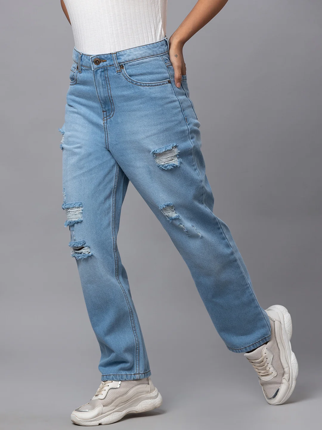 Women Light Blue High Rise Boyfriend Fit Jeans - Image 4