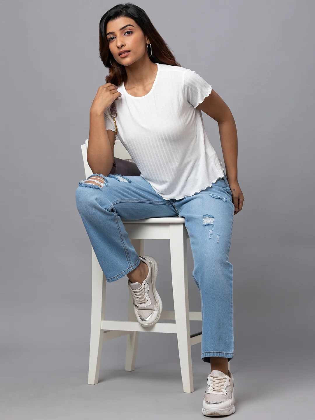 Women Light Blue High Rise Boyfriend Fit Jeans - Image 6