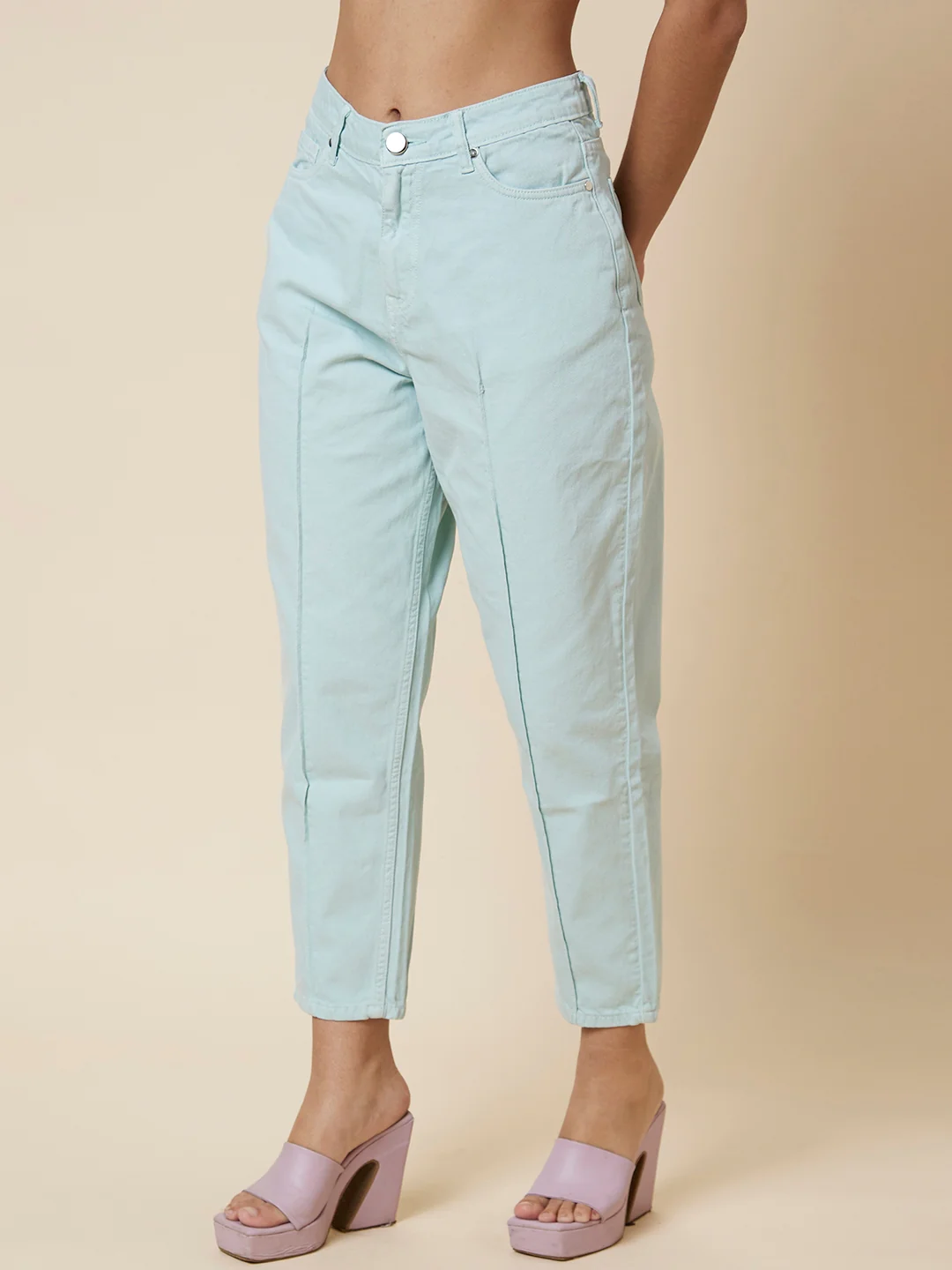 Women Mid Rise Boyfriend Fit Cropped Jeans - Image 4