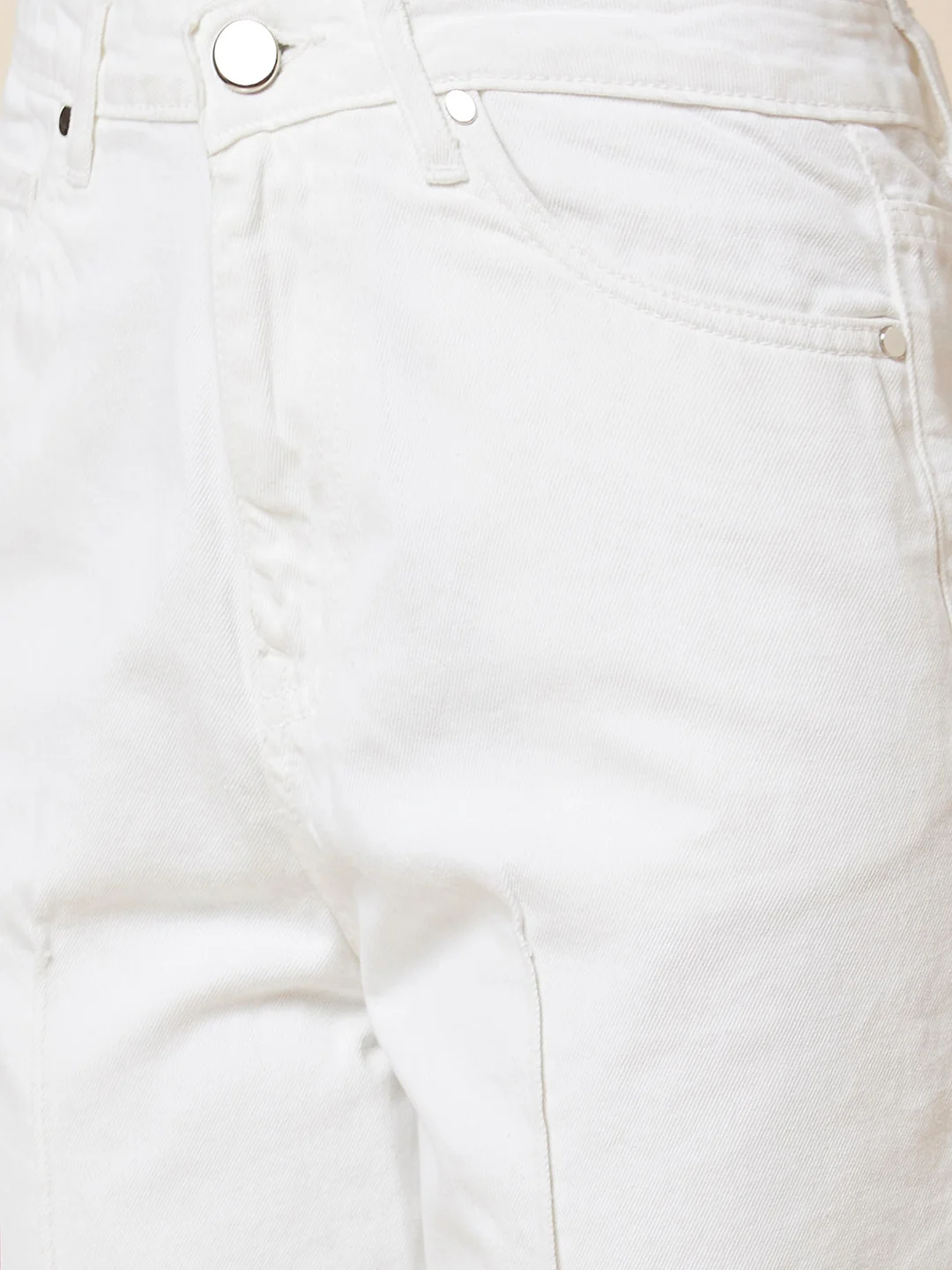 Women White Mid Rise Boyfriend Fit Cropped Jeans - Image 5